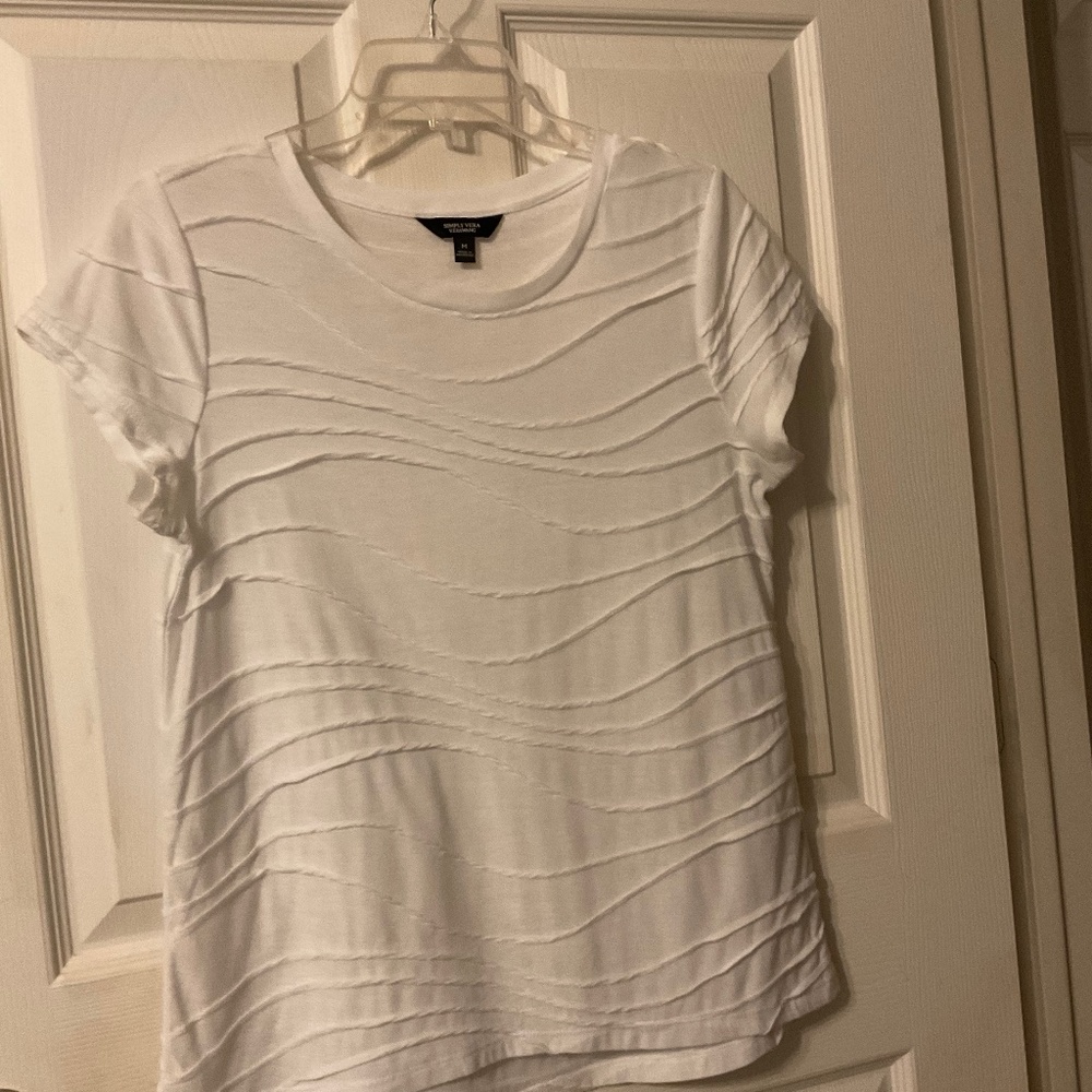 Simply Vera White top